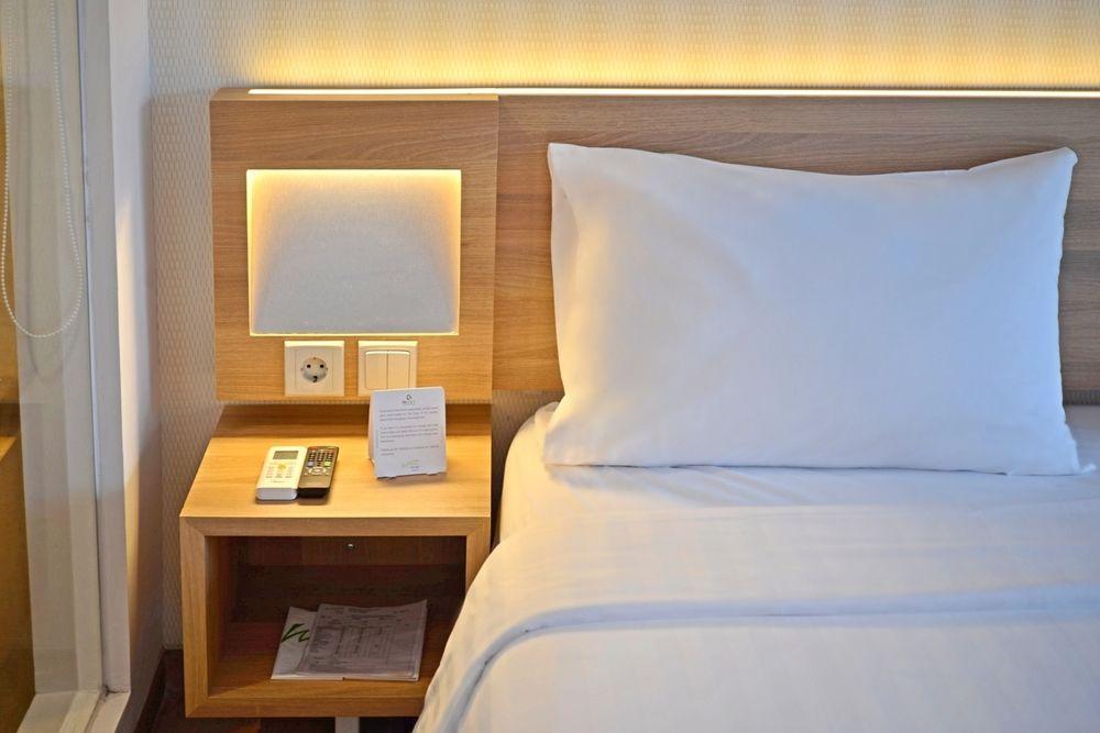 Whiz Prime Hotel Basuki Rahmat Malang Eksteriør bilde