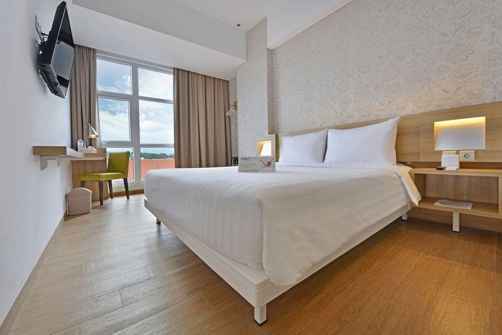 Whiz Prime Hotel Basuki Rahmat Malang Eksteriør bilde