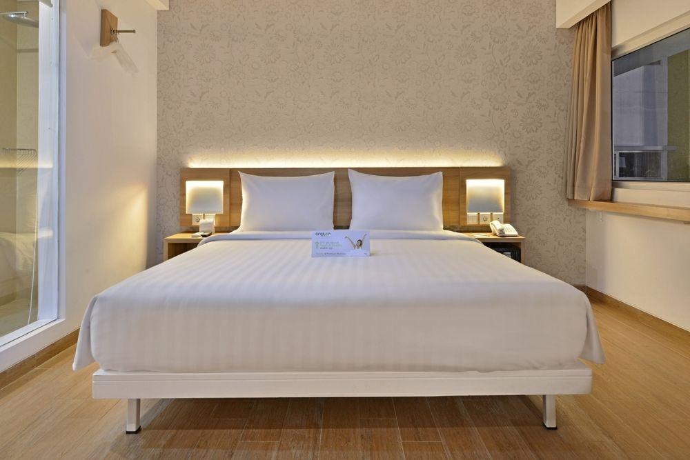 Whiz Prime Hotel Basuki Rahmat Malang Eksteriør bilde